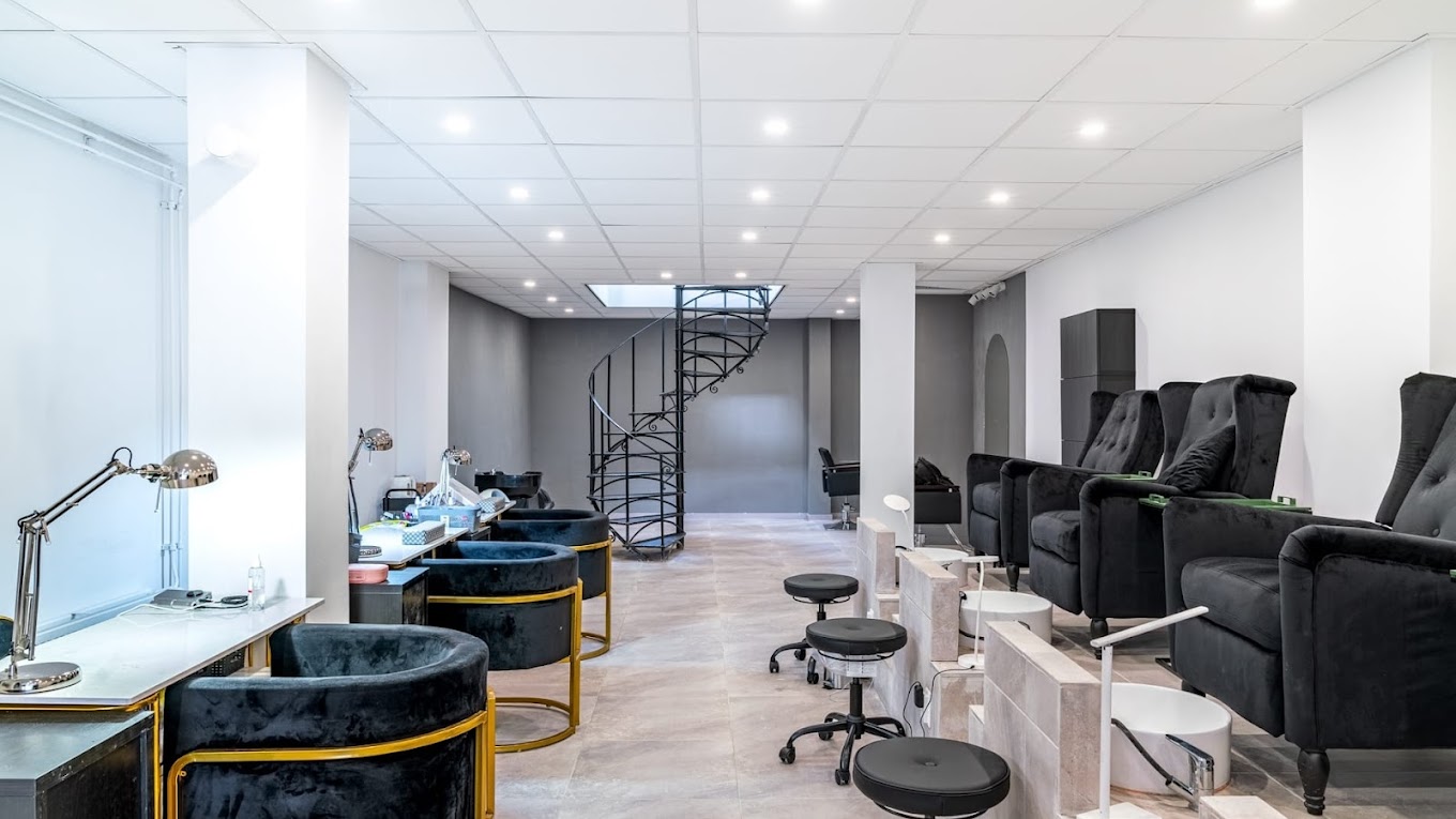Nail Salon